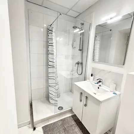 Studio En Plein Coeur De Appartement